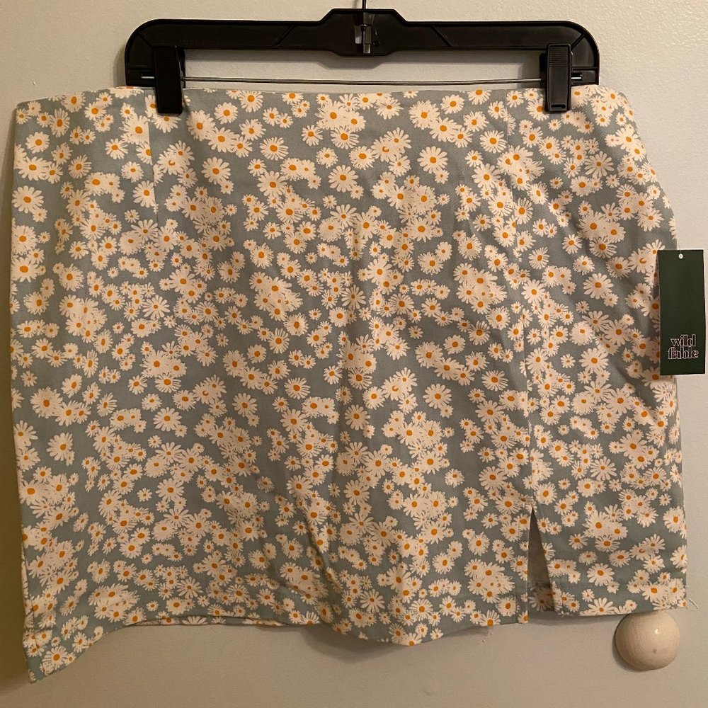 NWT Blue Ditsy Floral Miniskirt
